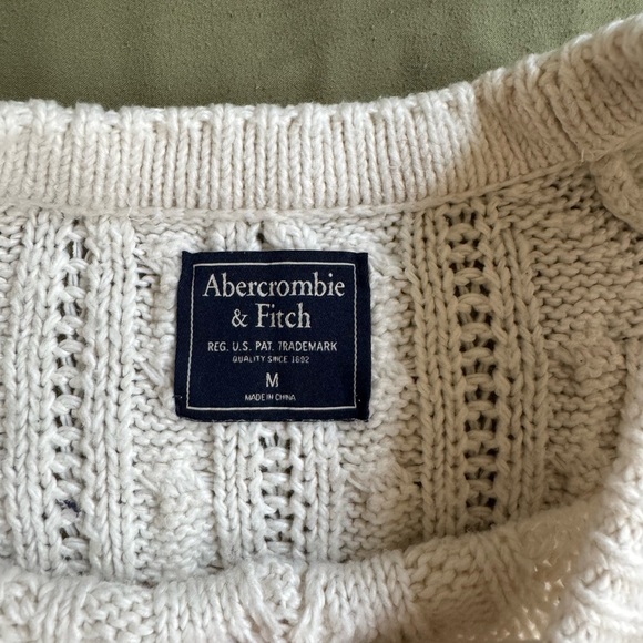 Abercrombie Cream White Chunky Cable Knit Sweater - Picture 7 of 9